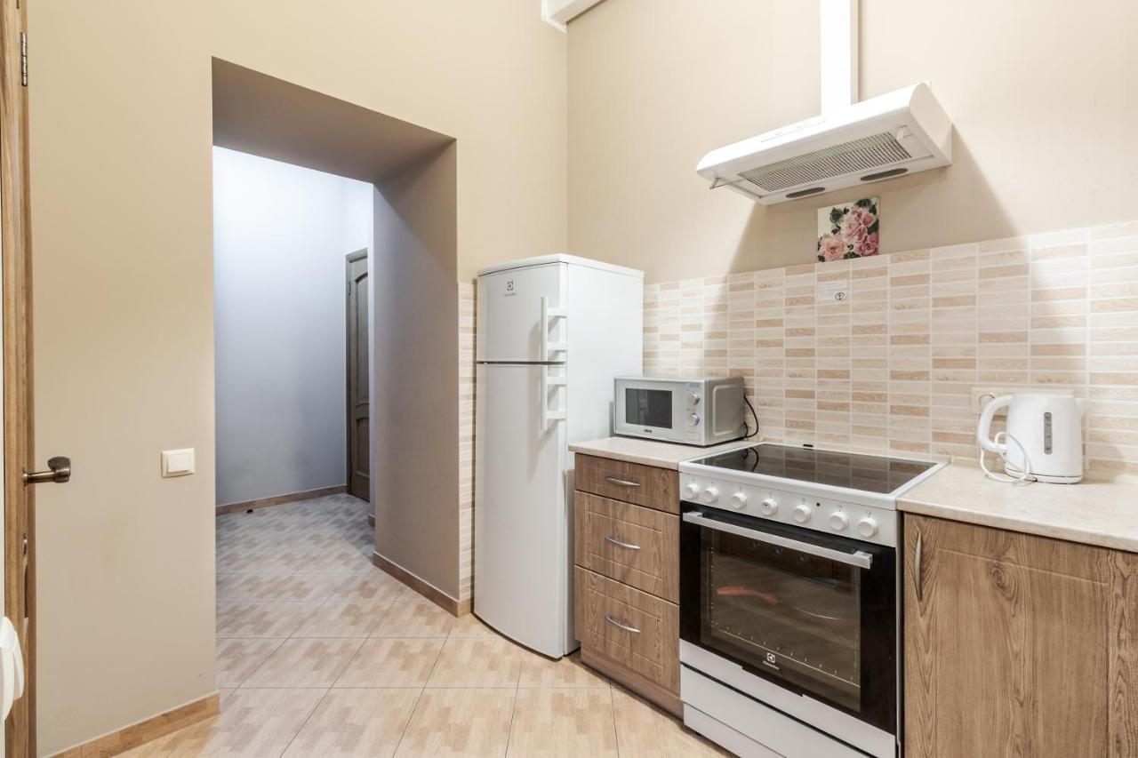 Apartment on Stavropihiiska Street 3 Lviv Exteriör bild