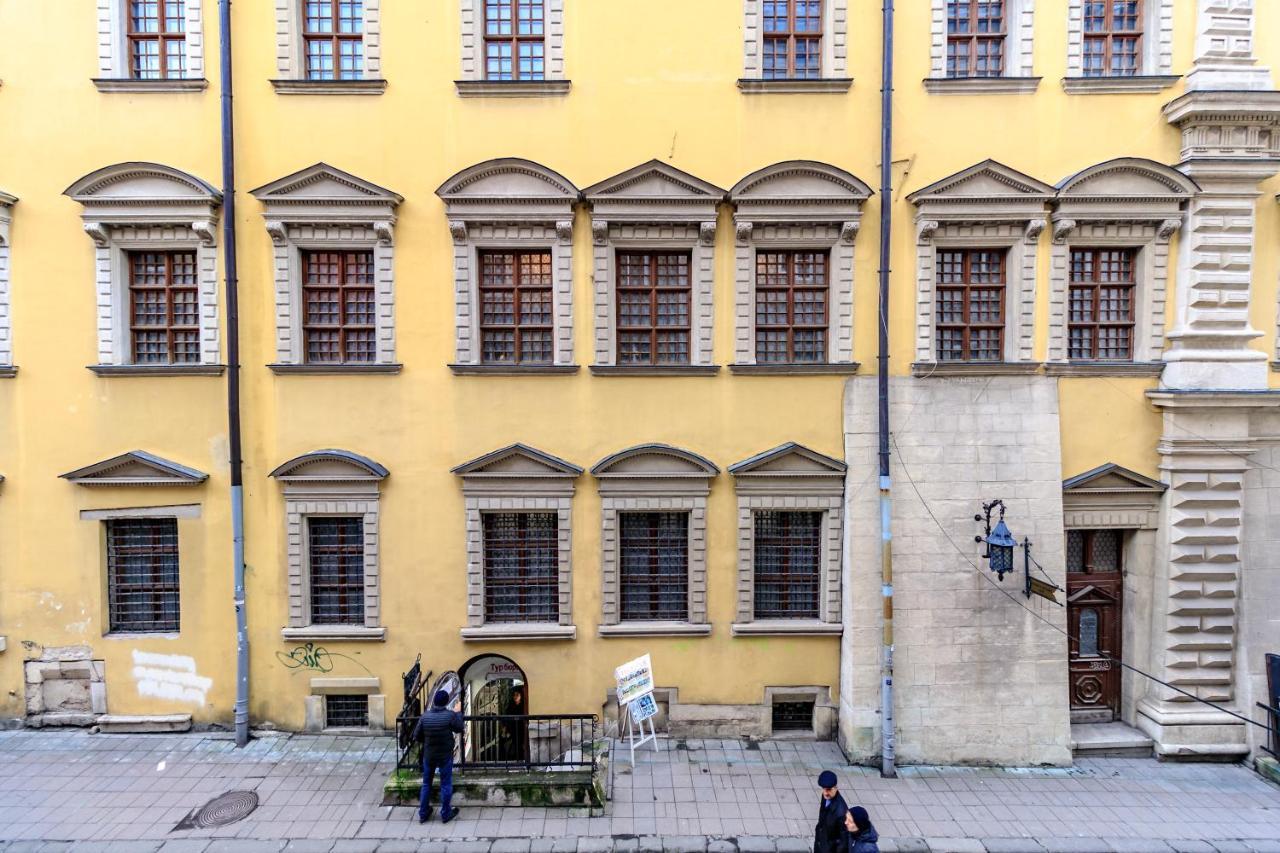 Apartment on Stavropihiiska Street 3 Lviv Exteriör bild